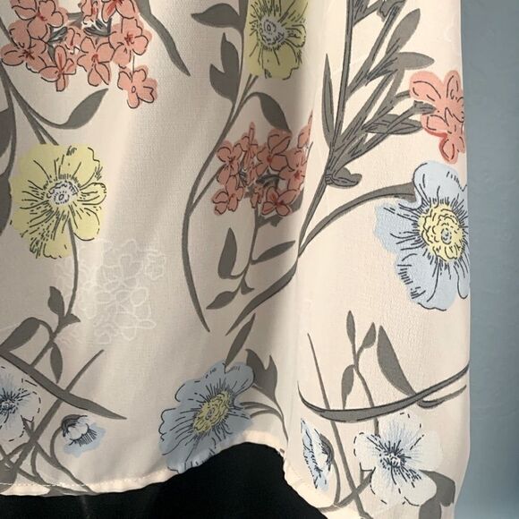 Entro Cream Multicolored Floral Off Shoulder Top Size small - Picture 7 of 12